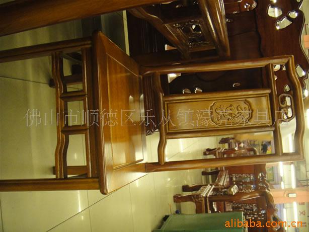 永亮红木家具厂1.45米明式餐台1+6椅